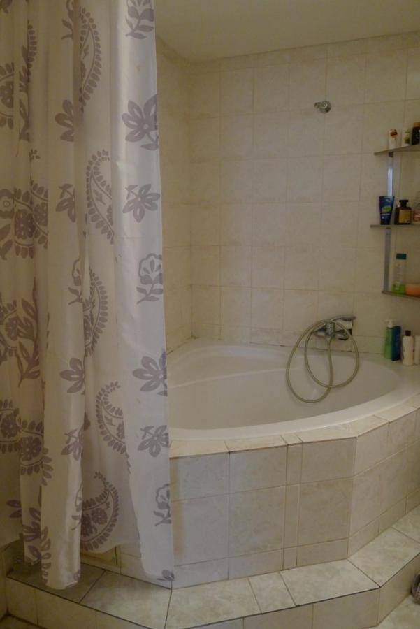 Privatunterkunft Cozy Modest For 2 Or 3 Persons Prag